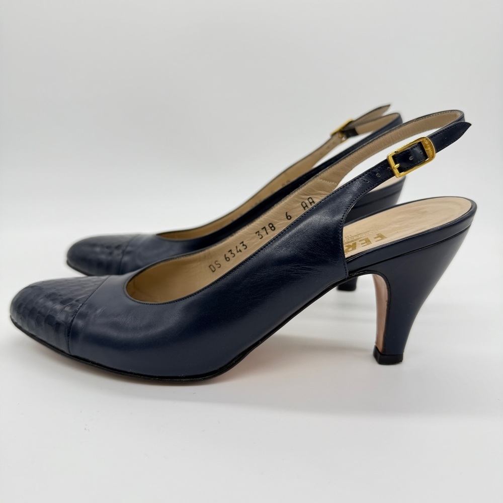 Salvatore Ferragamo Women's Navy Snakeskin Slingback Leather Heels Shoes Size 6 - Picture 3 of 12